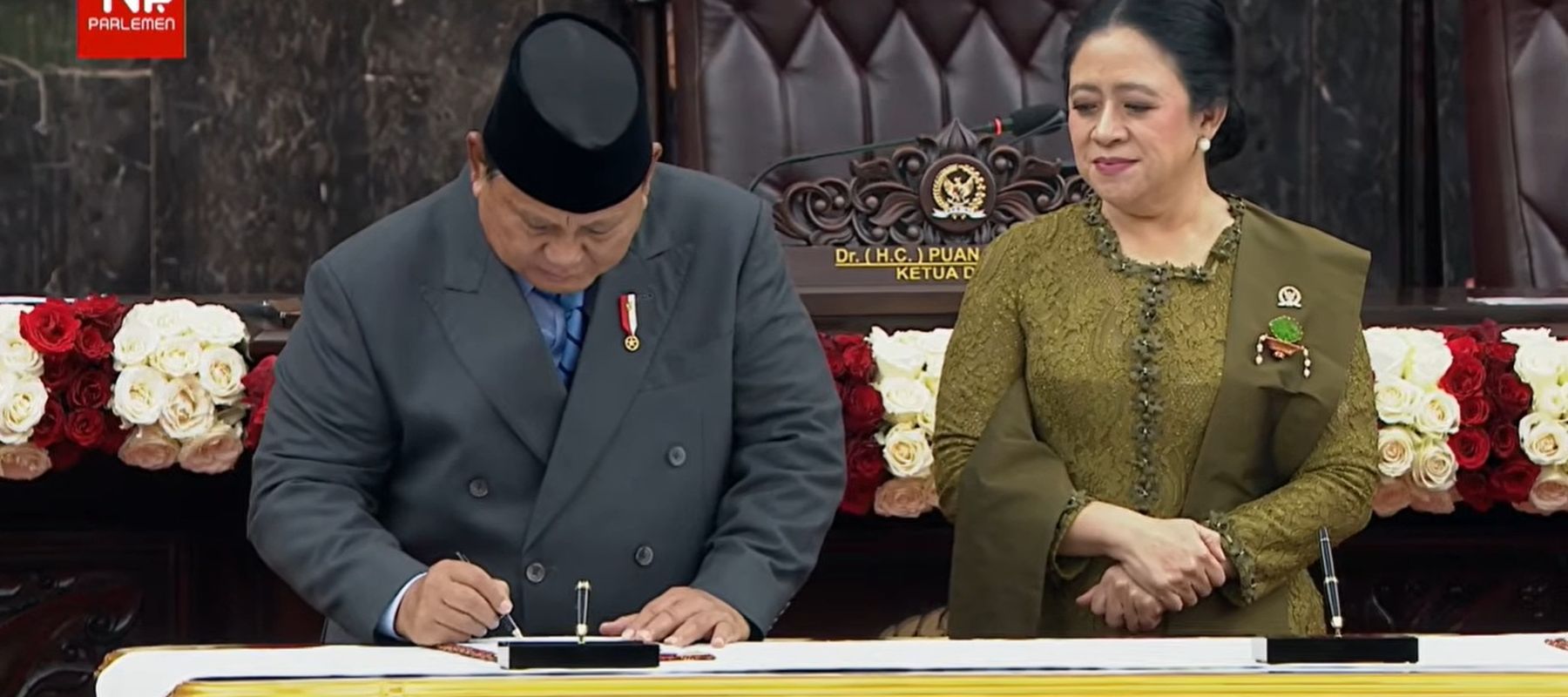 Presiden Prabowo Subianto dan Ketua DPR RI Puan Maharani saat pidato Nota Keuangan dan RAPBN 2027 di Gedung DPR/MPR, Jakarta, Jumat, 14 Agustus 2026. 