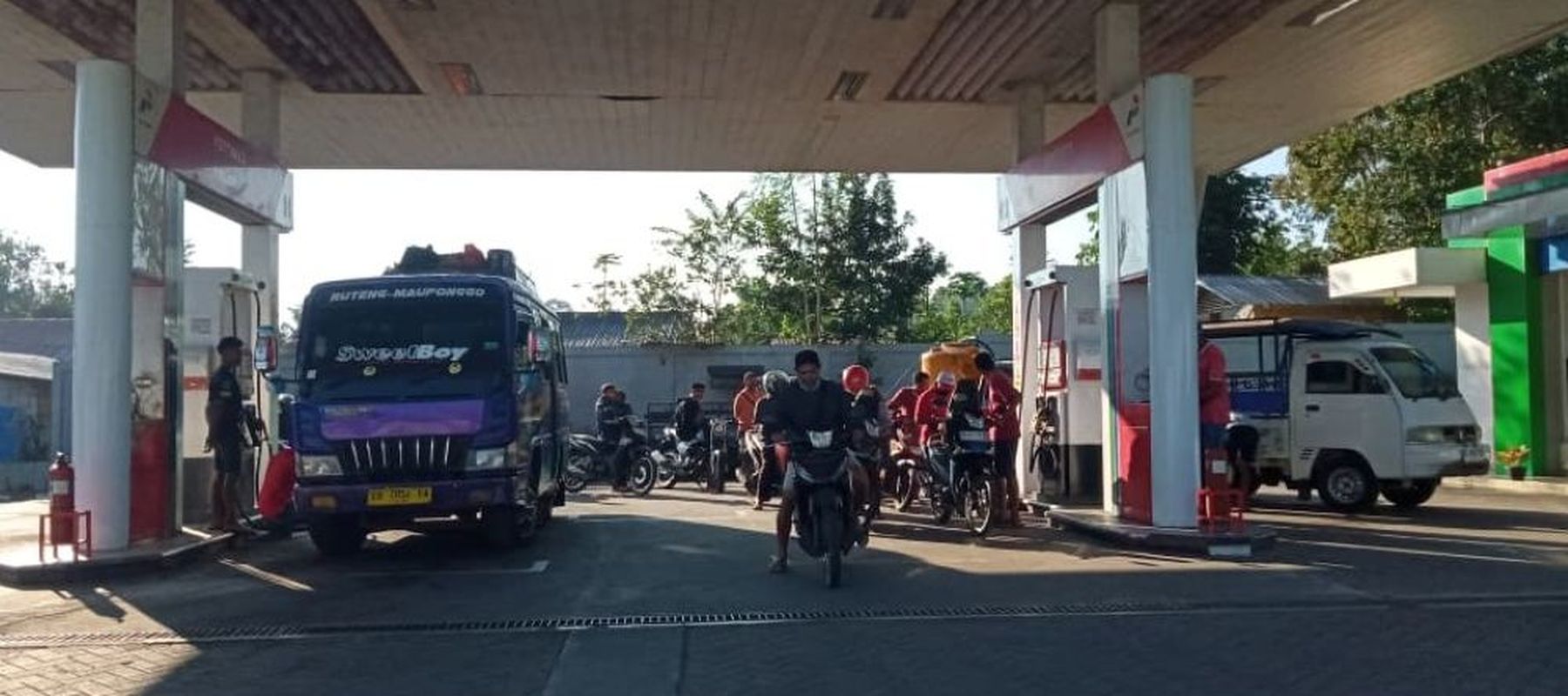 Pertamina Patra Niaga terus memastikan pasokan BBM dan LPG di wilayah Flores, Nusa Tenggara Timur (NTT), tetap dijaga dan dipulihkan secara bertahap pascagempa bumi pada 15 Agustus 2026. (Foto: Dok/Istimewa)

