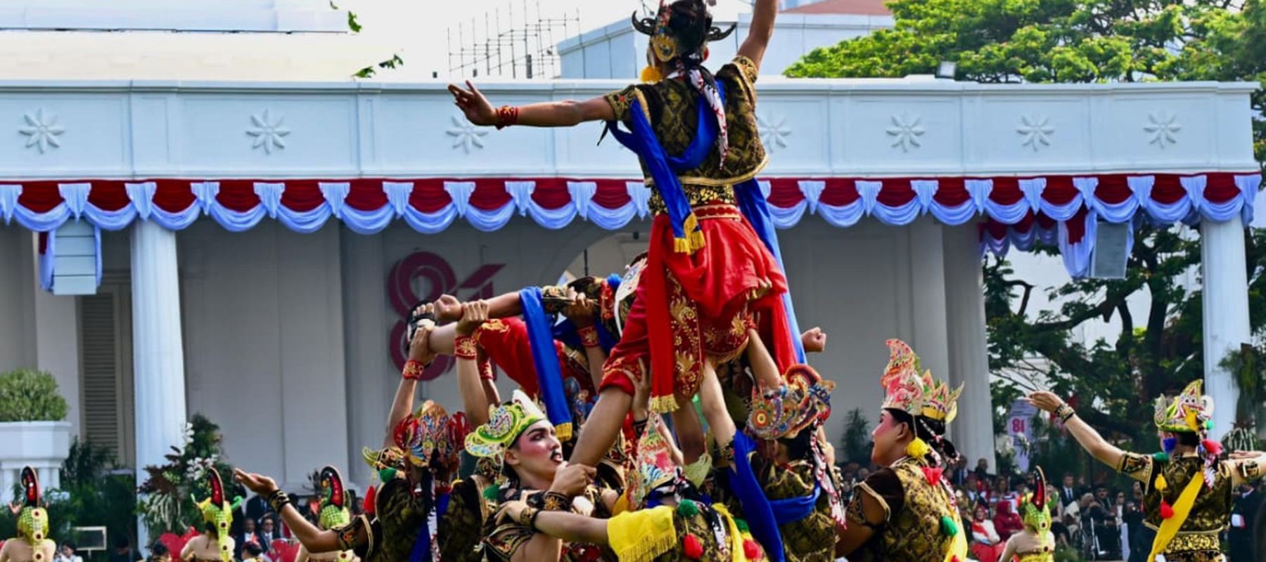 Semarak Cinta Tanah Air dan Keberagaman Warnai Pertunjukan Kesenian HUT ke-81 Kemerdekaan RI