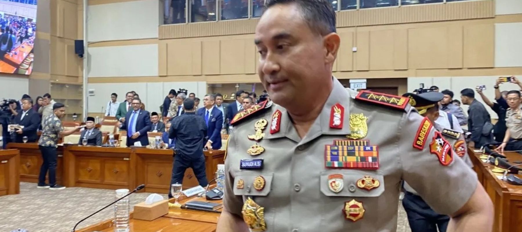 Komjen Pol. Suyudi Ario Seto mengikuti uji kelayakan dan kepatutan sebagai calon Kapolri di kompleks parlemen, Jakarta, Kamis, 1 Oktober 2026.