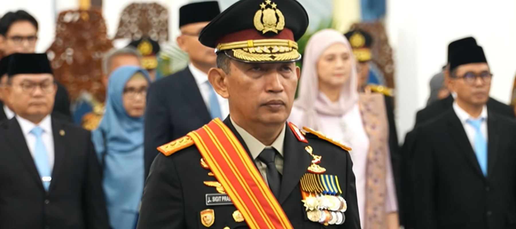 Jenderal Polisi Listyo Sigit Prabowo dilantik sebagai Kepala Staf Kepresidenan.