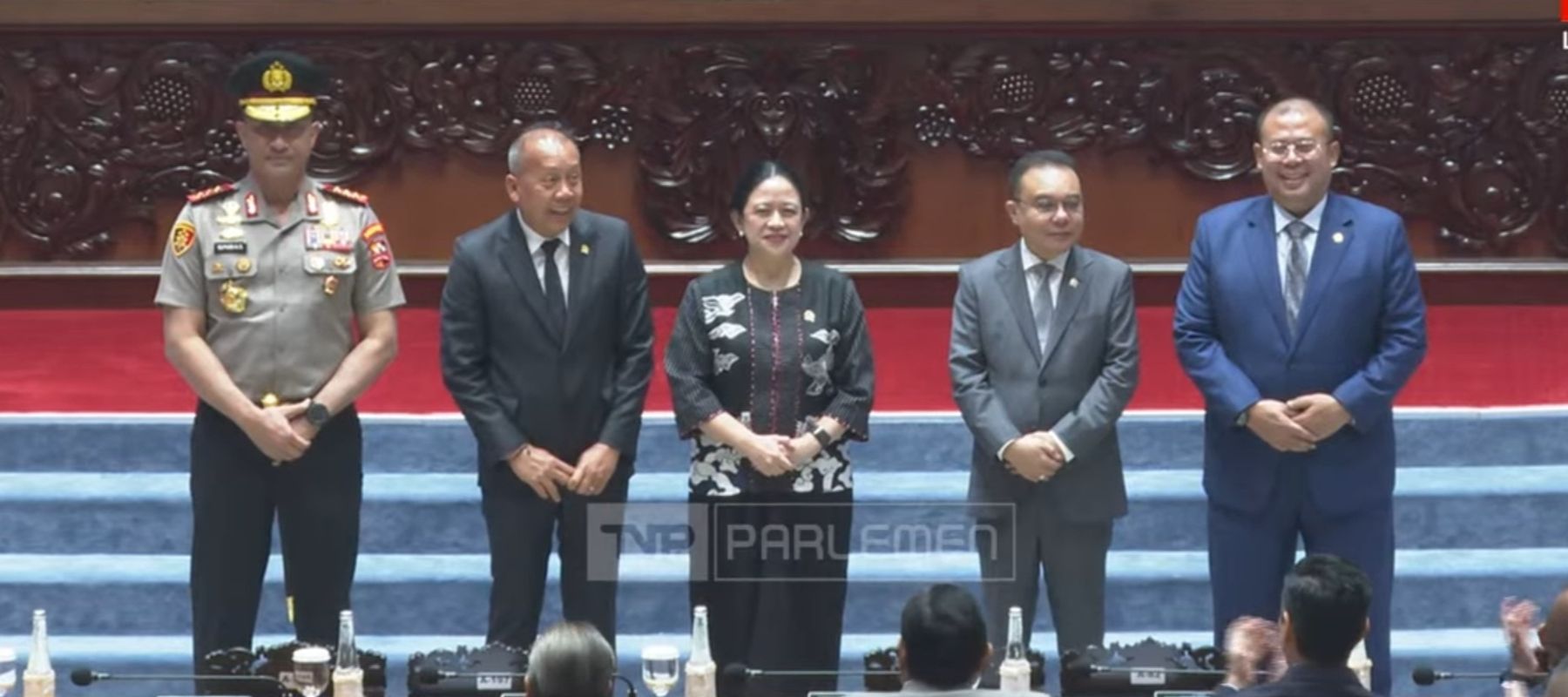 Rapat paripurna DPR RI setujui Komjen Suyudi Ario Seto sebagai Kapolri pengganti Listyo Sigit Prabowo. 