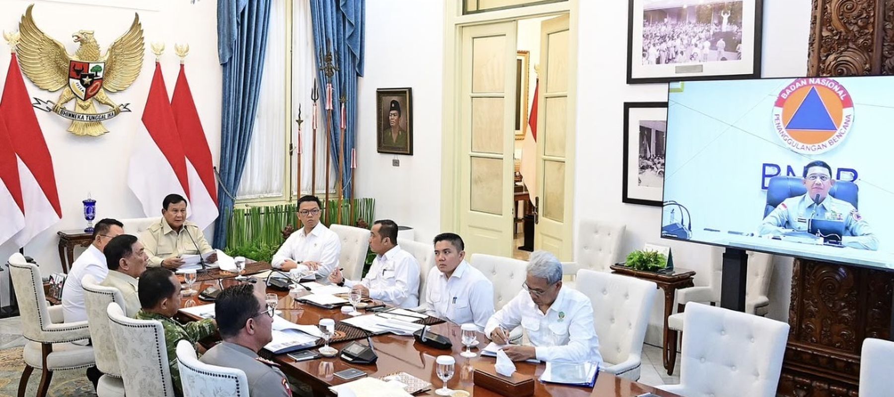 Prabowo Pimpin Rapat Penanganan Karhutla