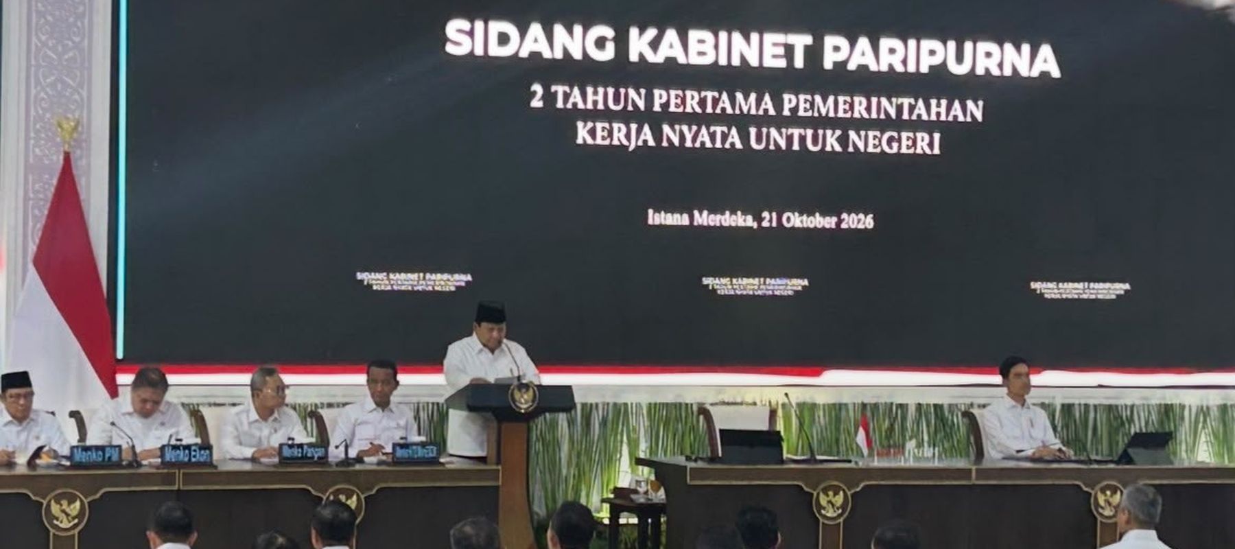 Prabowo Subianto dalam Sidang Kabinet Paripurna