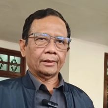 Wamenaker Noel Ditangkap KPK, Mahfud MD: Lanjutkan Pak Presiden!