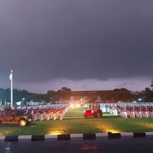 Prabowo Hujan-hujanan Pimpin Parade Senja di Akmil Magelang