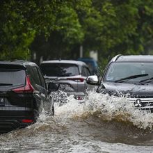BPBD: 1 RT di Jakarta barat dan 8 Ruas Jalan Jakarta Terendam Banjir
