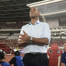 Bung Kus: Pemecatan Kluivert Konsekuensi Logis Dunia Sepak Bola