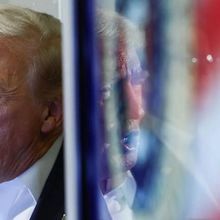 Trump Klaim Saksikan Langsung Penangkapan Presiden Venezuela Nicol&aacute;s Maduro