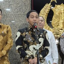 Kemenhut Setop Sementara Pengangkutan Kayu di Wilayah Banjir Sumatera