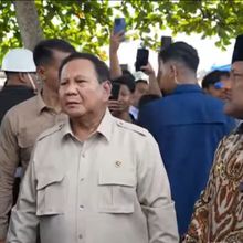Prabowo Janji Perbaiki Bendungan hingga Sawah, Kirim Cadangan Pangan ke Aceh