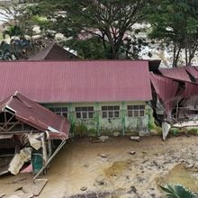 Pemerintah Aktifkan Sekolah Darurat untuk Pulihkan Pendidikan di Sumatera