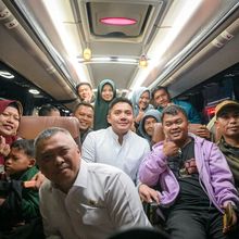 Seskab Teddy Tinjau Puncak Arus Balik Lebaran di Terminal Pulo Gebang