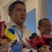 Seskab Teddy: Kemenhub Bakal Evaluasi Taksi Green SM Usai Insiden Tabrakan KA dan KRL di Bekasi Timur