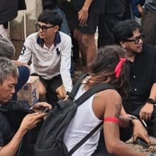 Ferry Irwandi Datangi Botok Cs Depan Gedung DPR, Dukung Demo 27 Agustus