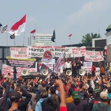 Terima Komitmen DPR, Massa AMPB Bubarkan Diri