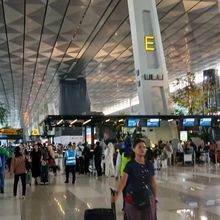 AirNav Buka Lima Bandara Terdampak Abu Vulkanik Anak Krakatau