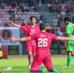 6 Eks Bintang Sepakbola Dunia Beralih ke Lari Marathon, No 5 Mantan Persib Bandung