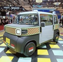Tampil di GIIAS 2024, Mobil Listrik Konsep Daihatsu me:MO Curi Perhatian Pengunjung