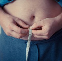 Tips Ampuh Menghilangkan Lemak Perut Tanpa Obat dan Tanpa Olahraga Berat