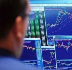 IHSG Dibuka Menguat ke 7.902, Rupiah Melemah Rp16.339 per Dolar AS