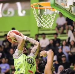 Pacific Caesar Surabaya Bungkam Tangerang Hawks di IBL 2025