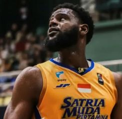 Satria Muda Kejutkan Penggemar dengan Melepas Wendell Lewis Usai IBL All-Star 2025