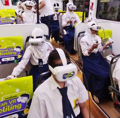 Bus Sekolah VR Pertama di Indonesia Sasar 2 Juta Siswa per Tahun, Pintu Masa Depan Pendidikan Indonesia 