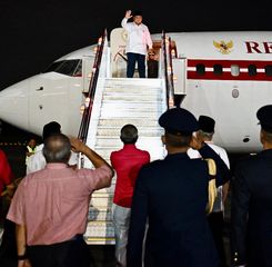 Prabowo Akhiri Kunjungan di Singapura Usai Hadiri Parade Hari Nasional 2025