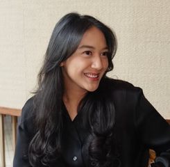 Beredar Kabar Rumah Tangga Putri Tanjung dan Andra Retak, Tak Ada Lagi Foto Kemesraan