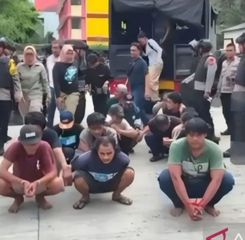 BNN-Polda Metro Tangkap 18 Orang di Kampung Bahari Terkait Narkoba