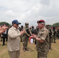 Prabowo dan Raja Yordania Abdullah II Saksikan Demontrasi Drone dari TNI dan AB Yordania