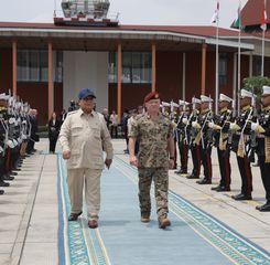 Prabowo Lepas Langsung Kepulangan Raja Yordania Abdullah II, Jet Tempur Mengudara di Langit Jakarta