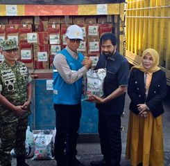 PLN Salurkan Bantuan untuk Korban Banjir di Aceh, Direksi Turun Langsung ke Lokasi