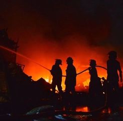 Lebih dari 1.800 Mobil Dibakar Saat Perayaan Tahun Baru di Prancis