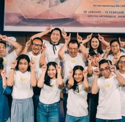 Musikal Perahu Kertas, Hadirkan Kisah Keberanian dari Banyak Mimpi