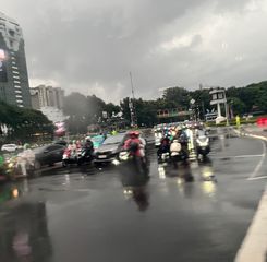 Hujan Guyur Jakarta Rabu Ini, 39 RT dan 1 Ruas Jalan Terendam Banjir