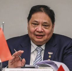 Prabowo Dorong Percepatan Konversi PLTD ke PLTS di Tengah Lonjakan Harga Minyak