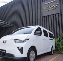 Wuling Donasikan 2 Unit Mitra EV Minibus untuk Ambulans dan Mobil Jenazah di Jakarta
