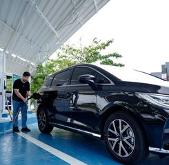 Ini Perbedaan Tipe EV Charger, Sesuaikan dengan Kapasitas Baterai Kendaraan Anda!