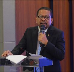 Majas Muhammad Qodari Menggambarkan Media Tanpa Arah di Era Digital