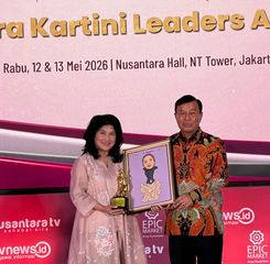 Dokter Ayu Widianingrum Raih Penghargaan Regenerative Beauty & Health Impact Nusantara Kartini Leaders Awards