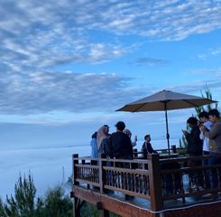 Toraja Utara Punya Negeri di Atas Awan To'Tombi