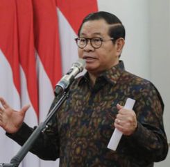 Pramono Kukuhkan 16 Anggota Akademi Jakarta