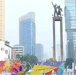 Puncak HUT Jakarta, Warga Padati Kawasan Bundaran HI