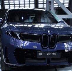 BMW iX3 Jadi Mobil Pertama Raih 5 Bintang Euro NCAP dan ANCAP 2026