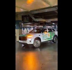 Heboh SUV Misterius Parkir Tanpa Pengemudi di Jakarta, Ini Dugaan Teknologi di Baliknya