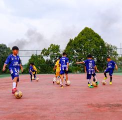 Dari Lapangan Desa, 60 Bocah Solok Selatan Kejar Mimpi Jadi Pesepak Bola