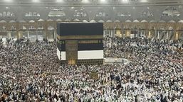 DPR Kritik Wacana War Tiket Haji: Kakek-Nenek Gaptek Gimana?