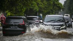 Wilayah Jakarta yang Masih Kebanjiran sampai Pagi Ini